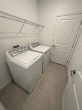 255 Amber Way in Kissimmee, FL - Building Photo - Building Photo
