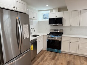 12 Manchester Rd in Brookline, MA - Building Photo - Building Photo