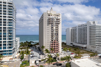 The Sterling in Miami Beach, FL - Building Photo - Building Photo