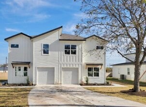 216 E 20th St in Georgetown, TX - Building Photo - Building Photo