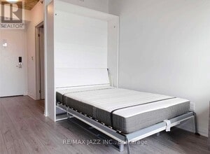 1900 Simcoe St N in Oshawa, ON - Building Photo - Building Photo