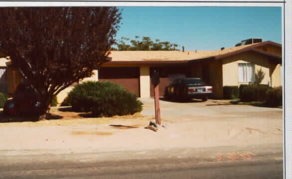 15870 Calgo Ln in Victorville, CA - Foto de edificio - Building Photo