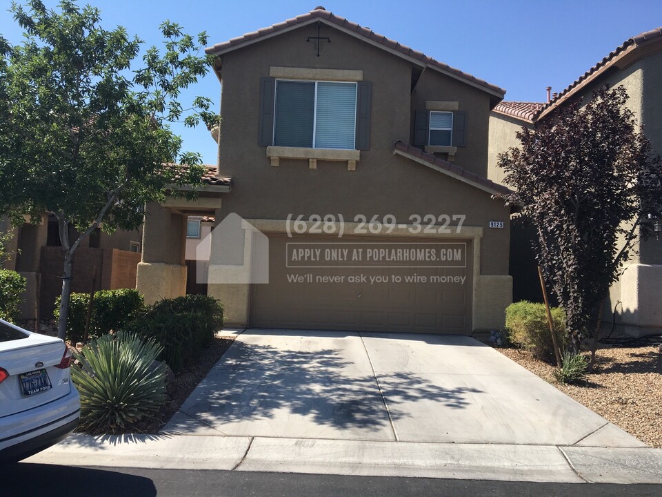 9125 Wine Cellar Ave in Las Vegas, NV - Building Photo