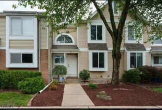 86 Longacre Ct in Hillsborough Township, NJ - Building Photo - Building Photo