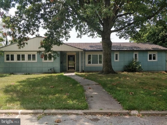property at 5819 Black Hawk Dr