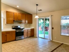 2497 Glen Meadow Ln in Escondido, CA - Building Photo - Building Photo