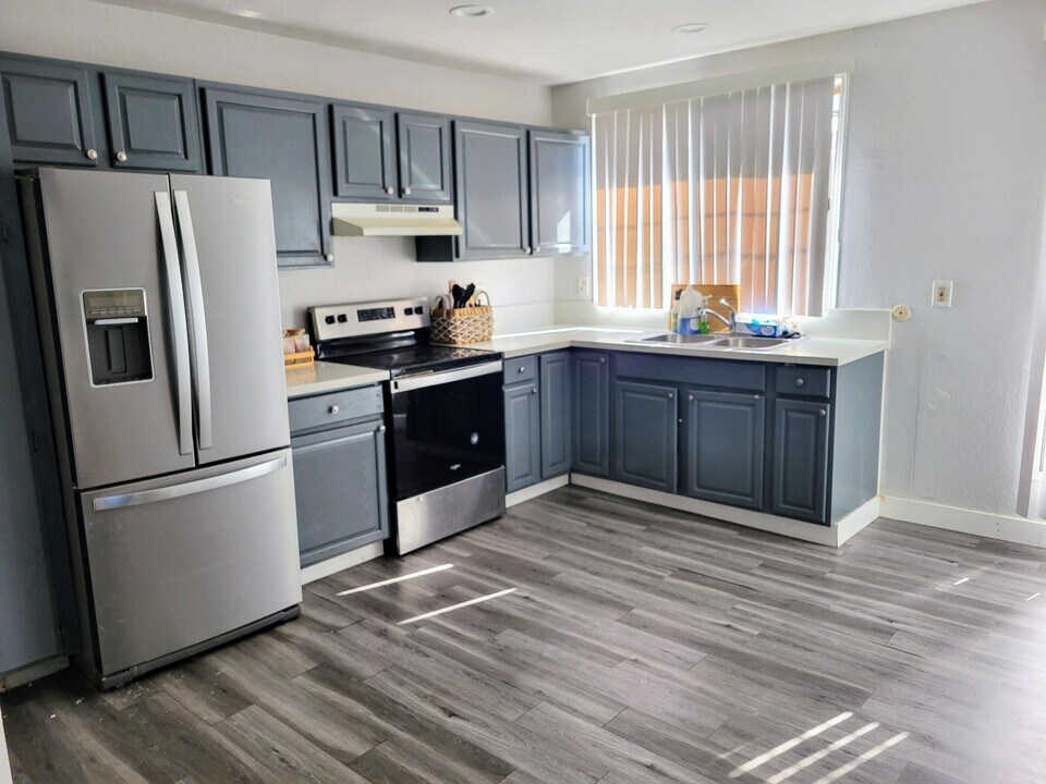 3741 52nd St, Unit B in San Diego, CA - Foto de edificio