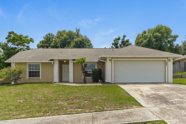 property at 918 Palm Forest Ln