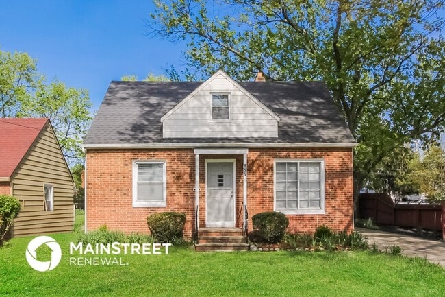855 E 260th St in Euclid, OH - Building Photo - Building Photo