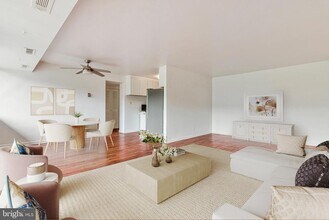 5801 Quantrell Ave in Alexandria, VA - Building Photo - Building Photo