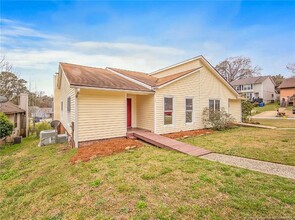 502 Toxaway Ct in Fayetteville, NC - Building Photo - Building Photo