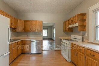 1529 N 24th St in Lincoln, NE - Building Photo - Building Photo