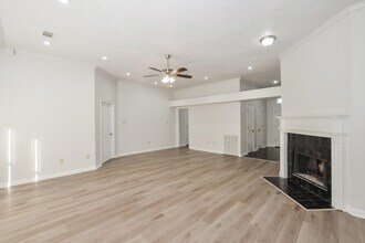 6650 Spencer Forest Cove E in Memphis, TN - Building Photo - Building Photo