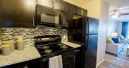 Ashbrooke in Ankeny, IA - Building Photo - Building Photo