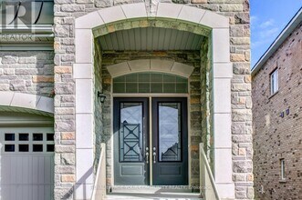 13 Bannockburn Dr in Vaughan, ON - Building Photo - Building Photo