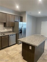 1194 Mission View Ct in Henderson, NV - Building Photo - Building Photo