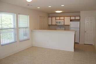 1912 Tabor Village Dr in Blacksburg, VA - Building Photo - Building Photo