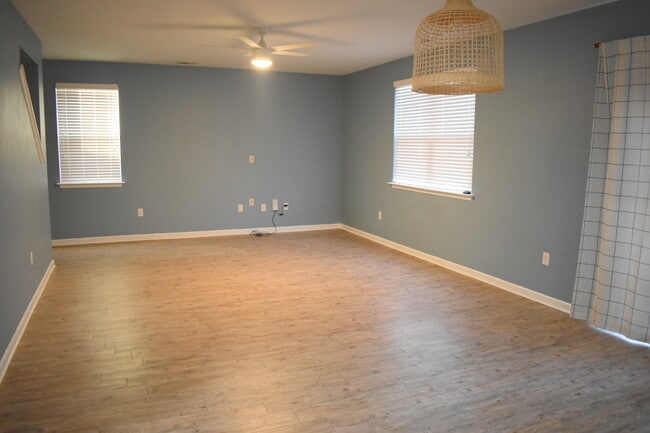 145 Presley Ln in Wilmington, NC - Foto de edificio - Building Photo