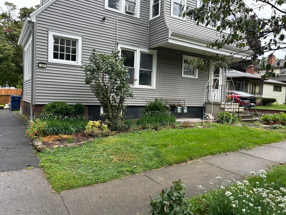 288 Ross Park in Syracuse, NY - Building Photo