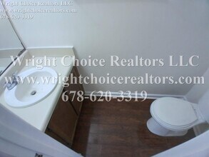 2256 Wellington Cir in Lithonia, GA - Foto de edificio - Building Photo
