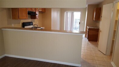 18206 Brooknoll Dr in Houston, TX - Building Photo - Building Photo