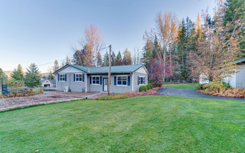 12845 N Hauser Lk Rd in Post Falls, ID - Building Photo - Building Photo