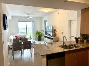 1830 Radius Dr, Unit 1203 in Hollywood, FL - Building Photo - Building Photo