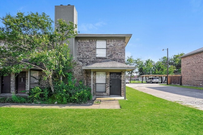 property at 5923 Shadydell Dr