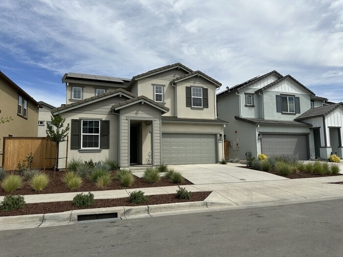 16027 Testarossa St in Lathrop, CA - Building Photo