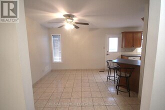 172 Bellamy Rd N in Toronto, ON - Building Photo - Building Photo