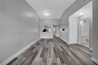 1261 SE 27th St in Homestead, FL - Building Photo - Building Photo