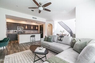 3935 E Rough Rider Rd in Phoenix, AZ - Building Photo