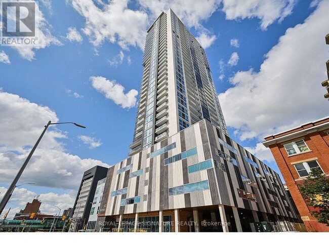 60 Frederick St in Kitchener, ON - Building Photo - Building Photo