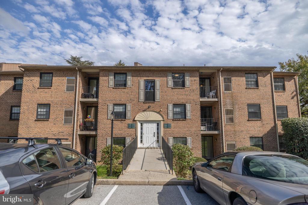 3101 Valley Dr in West Chester, PA - Building Photo