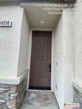 10260 Porto Moniz Way in Elk Grove, CA - Building Photo - Building Photo