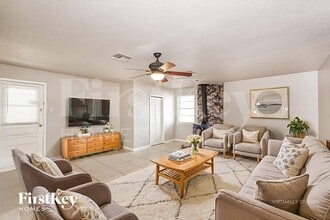 2202 Fairfax Dr, Unit 2662E in Irving, TX - Building Photo - Building Photo