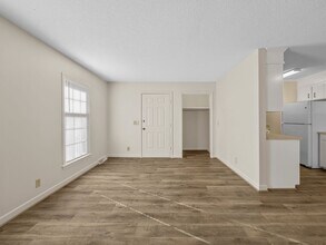 400A Taylor Rd in Greer, SC - Building Photo - Building Photo