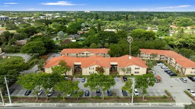 3586 N University Dr in Coral Springs, FL - Building Photo - Building Photo