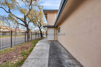 2101 Lemontree Way, Unit 2 in Antioch, CA - Foto de edificio - Building Photo