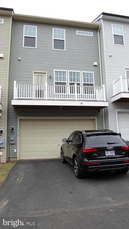 property at 44016 Etna Terrace