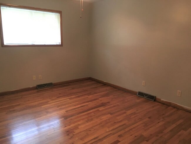 property at 839 S Link Ave