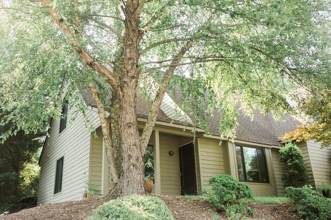 property at 281 Autumn Grove Ct