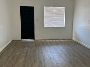 646 N Desert Ave in Tucson, AZ - Foto de edificio - Building Photo