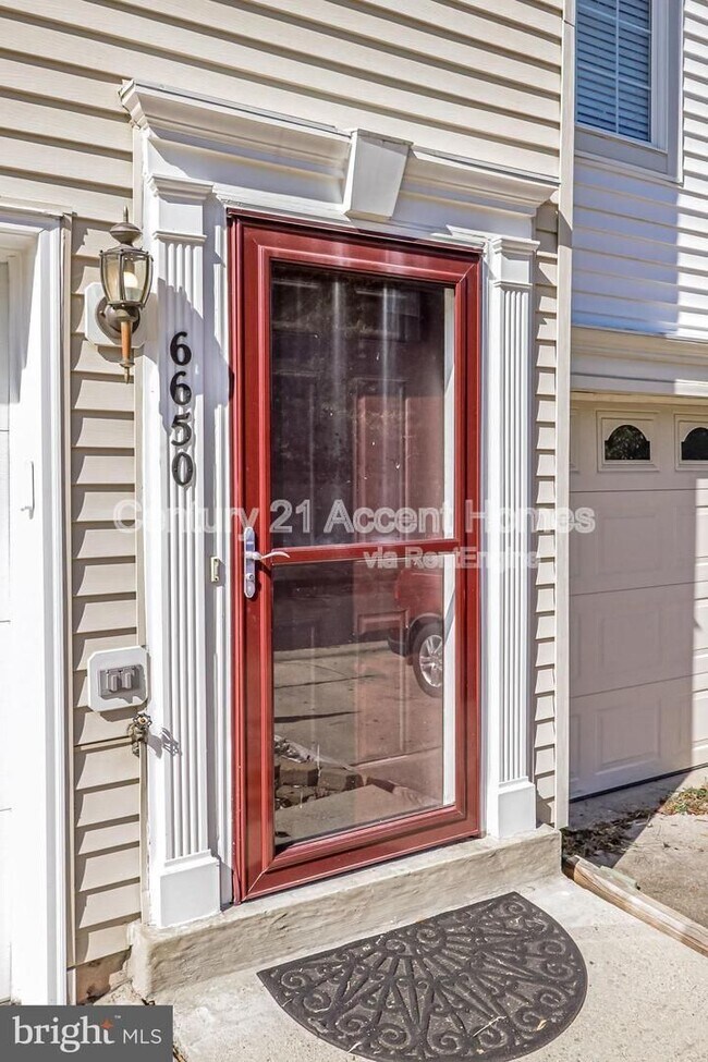 6650 Patent Parish Ln in Alexandria, VA - Building Photo - Building Photo
