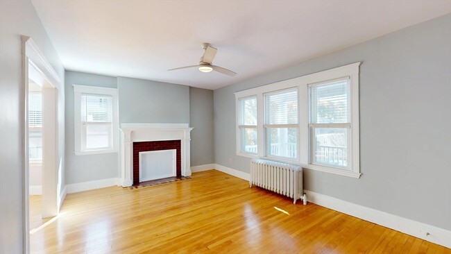 59 Manthorne Rd, Unit 1 in Boston, MA - Building Photo - Building Photo