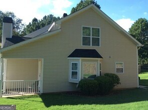 5987 Sherwood Trace in Stonecrest, GA - Building Photo - Building Photo
