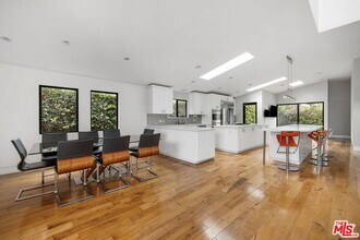 11367 Elderwood St in Los Angeles, CA - Building Photo - Building Photo