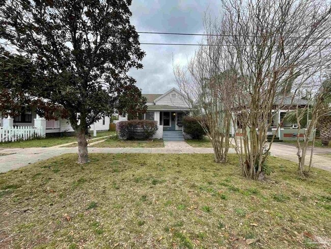 property at 1310 E Strong St