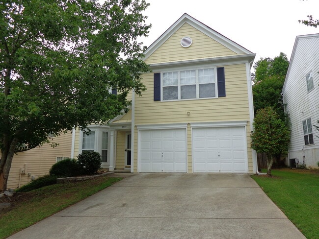 property at 3206 Claybrooke Dr NE