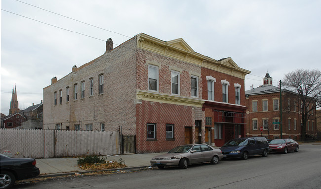 2057 W 21st St in Chicago, IL - Building Photo - Building Photo